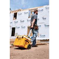 TSTAK<sup>®</sup> Mobile Cooler, 30 qt. Capacity UAK915 | Globex Building Supplies Inc.